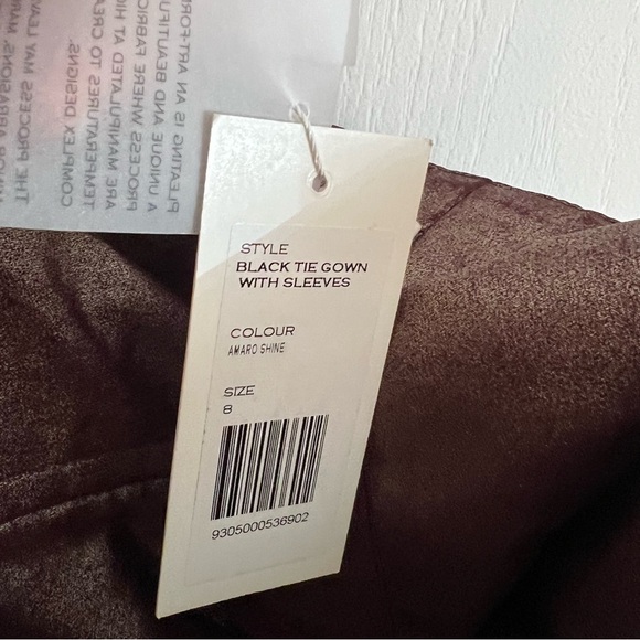 L'IDEE Black Tie Gown With Drama Sleeves Amaro Shine
size US 4 NEW! with tags! - Picture 7 of 13